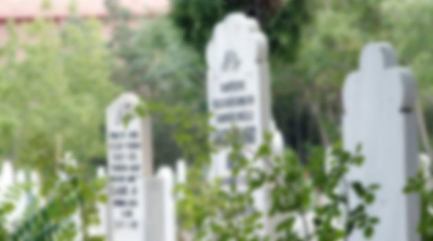 İzmir'e Gömülen Teröristin Cenazesi Başka Bir İle Gönderildi