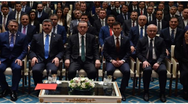 İzmirli ünlü avukat o toplantıyı anlattı