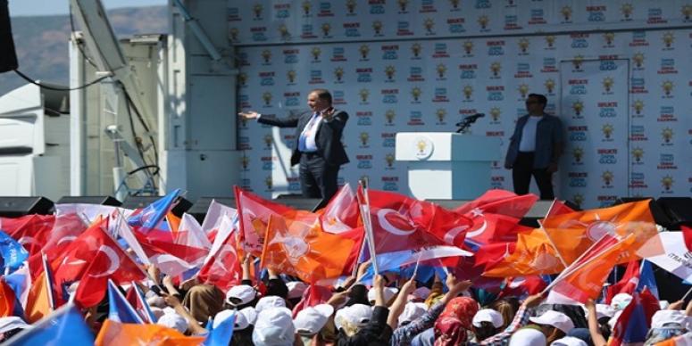 DELİCAN: "BAŞKALAR KONUŞUR; AK PARTİ YAPAR"