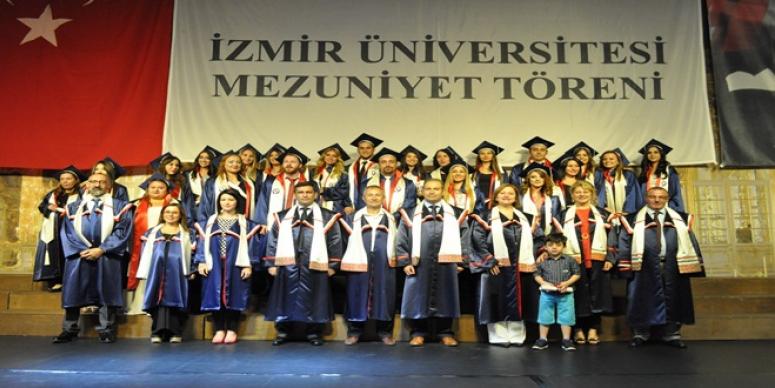 İZMİR ÜNİVERSİTELİ EĞİTİM NEFERLERİ GÖREVE BAŞLADI