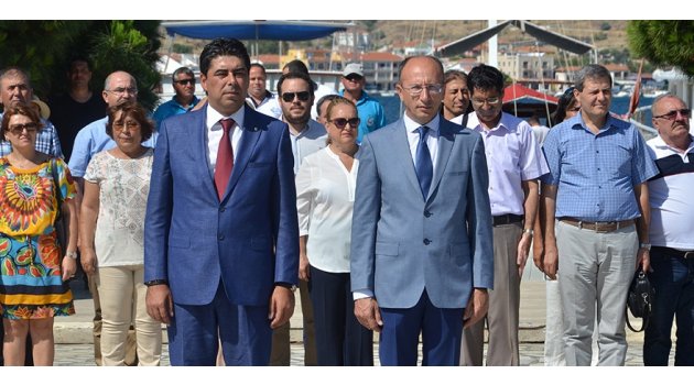 ‘KABOTAJ BAYRAMI’ DOLAYISIYLA FOÇA’DA RESMİ TÖREN YAPILDI