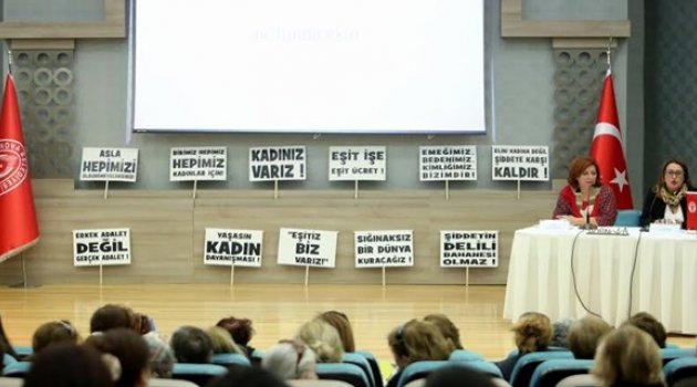 Kadına Yönelik Şiddetle Mücadele Bornova’da Tartışıldı