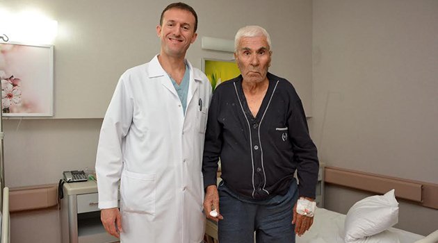 Kalbinin Ana Damarı Patlamasına Rağmen 92 Yaşında Yaşama Tutundu