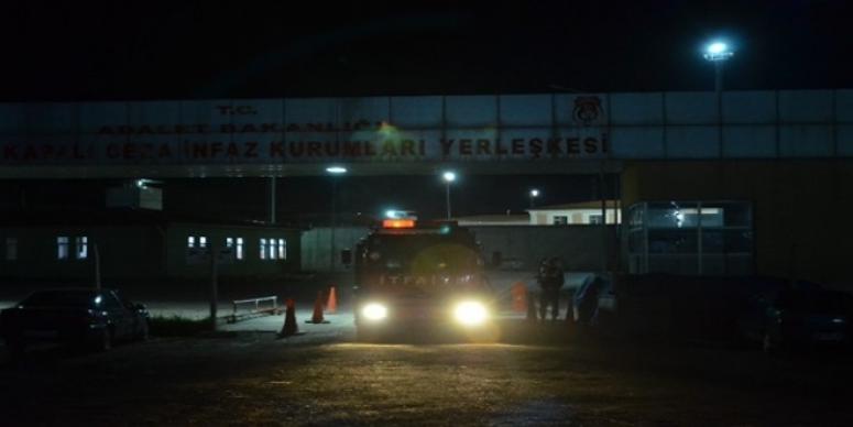 KANDIRA CEZAEVİ'NDE İSYAN ÇIKTI
