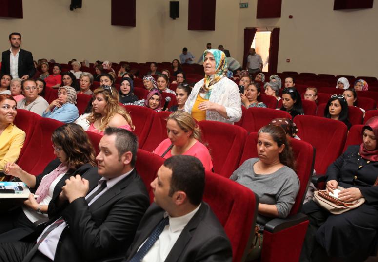 KARABAĞLAR'DA KADINLAR İŞ HAYATINA ADIM ATIYOR