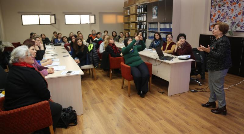 KARABAĞLAR'DA KADINLAR DAHA GÜÇLÜ OLACAK