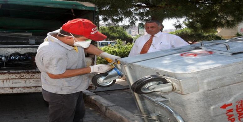 ÇÖP KONTEYNIRLARINA YERİNDE TAMİR