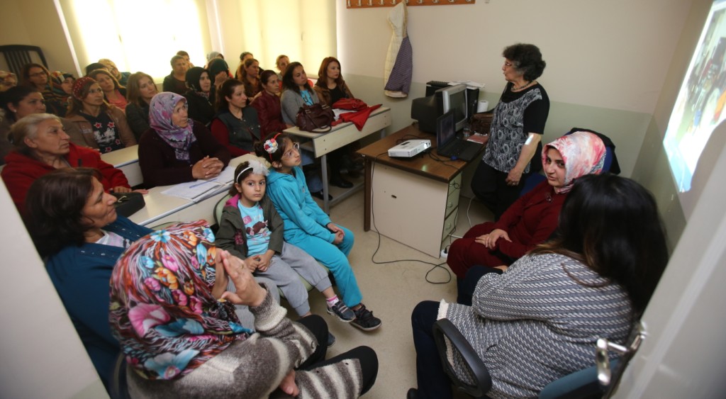 Karabağlar'da şizofreni bilgilendirme semineri