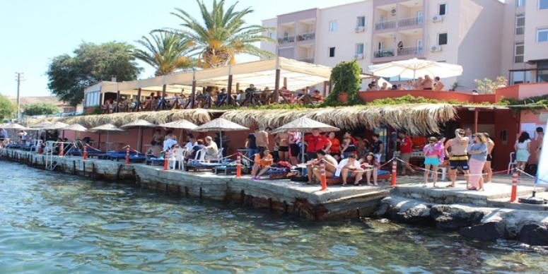 KARGEM BAŞARILI ÖĞRENCİLERİ FOÇA'DA AĞIRLADI