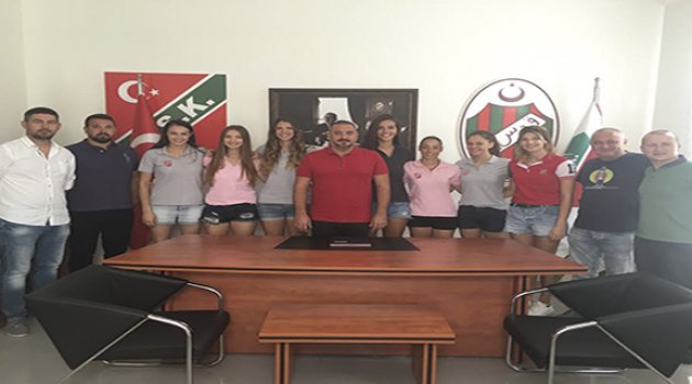 Karşıyaka’dan Filede 7 İmza