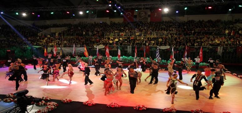 KARŞIYAKA’DA SANAT DOLU MAYIS