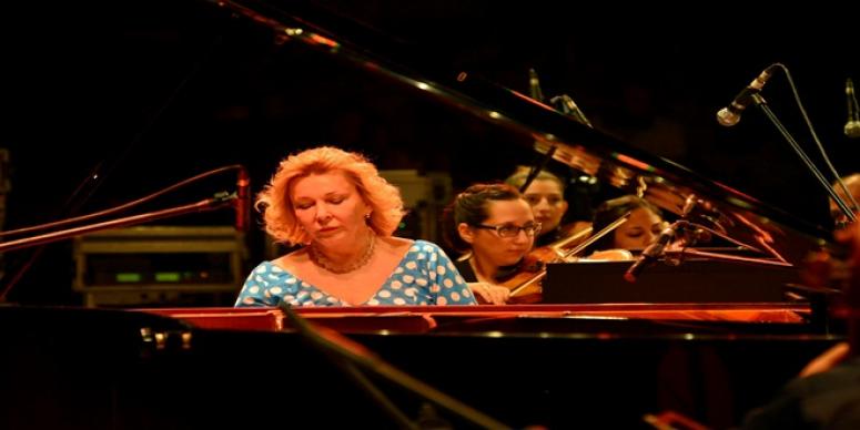 GÜMÜŞLÜK FESTİVALİ'NE KODA DAMGA VURDU