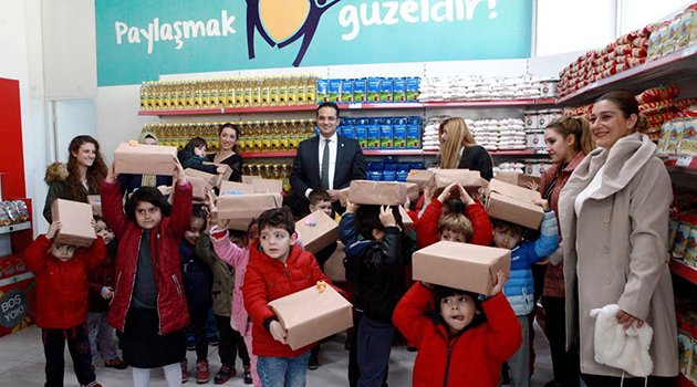 Kendileri Küçük Yaptıkları Büyük
