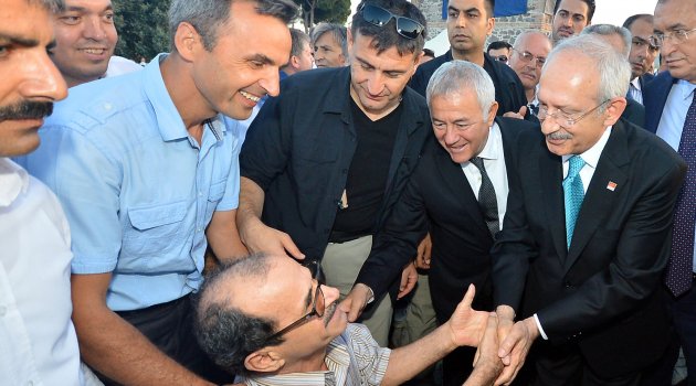 Kılıçdaroğlu İftarda İzmir'e Misafir Oldu
