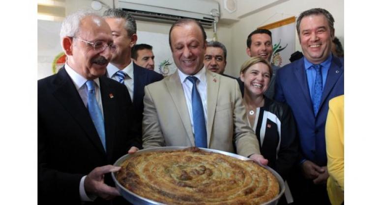 Kılıçdaroğlu'ndan Balkan Dernekleri'ne ziyaret