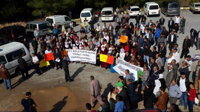 CEZAEVLERİNDEKİ BASKILAR PROTESTO EDİLDİ