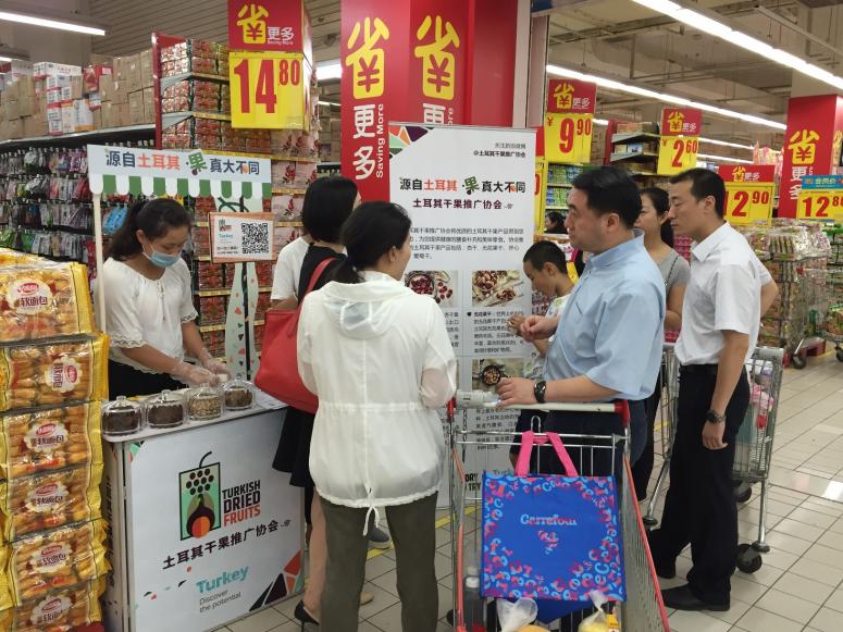 KURU MEYVEMIZE ÇIN’LILER HAYRAN KALDI