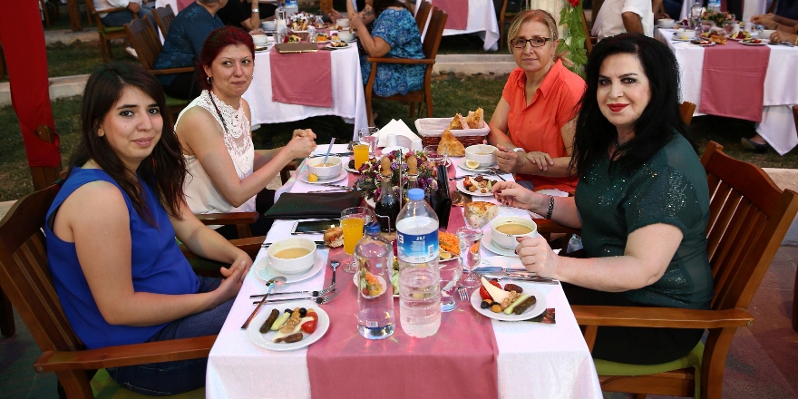 Konak ailesi iftarda buluştu