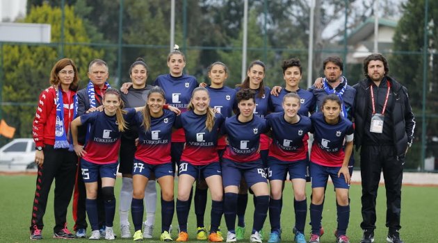 Konak Belediyespor tarihe geçti