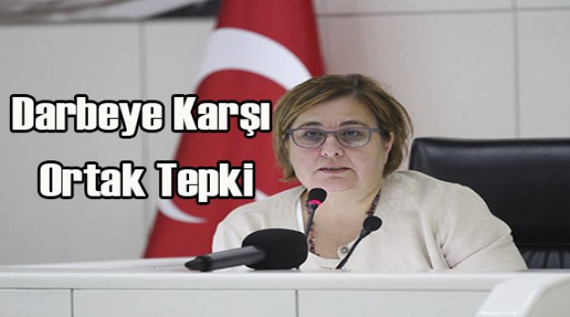 Konak Meclisi’nden Demokrasi Vurgusu
