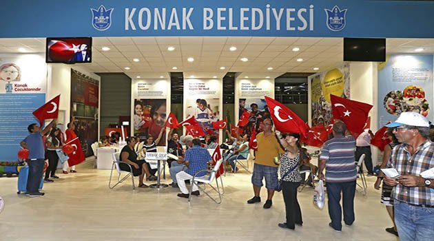 Konak Standında 30 Ağustos Coşkusu