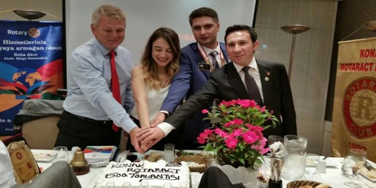 KONAK ROTARACT KULÜBÜ BAYRAĞINI KALALI DEVRALDI