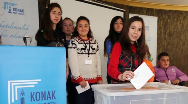 Konaklı Çocuklardan Demokrasi Örneği