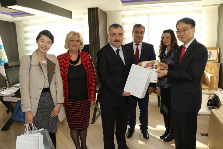 KARDEŞLİK GÜNEŞİ MANİSA'DAN YÜKSELİYOR