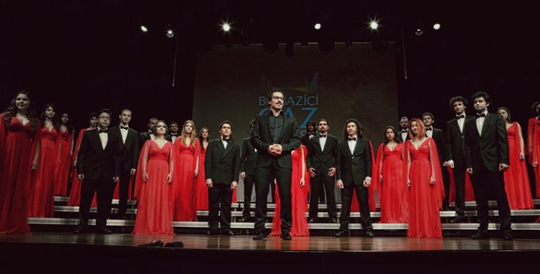 BOĞAZİÇİ CAZ KOROSU İZMİRLİ SEVENLERİYLE BULUŞUYOR