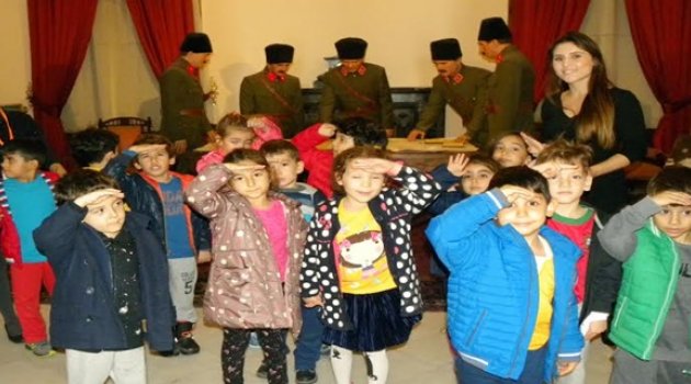 Küçük Şeyler’in ‘Ata’ Sevdası!