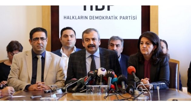 Kulis: Bir bakan, Nevruz'dan üç gün önce İmralı Heyeti'yle bir araya geldi