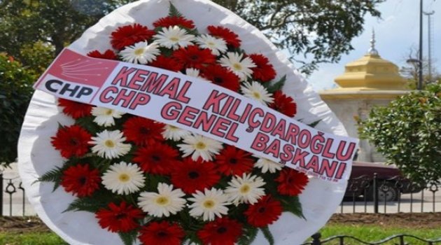 Kutlamada Çelenk Krizi