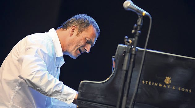 MaviBahçe Kerem Görsev'i Ağırlıyor