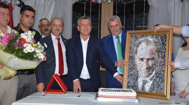 Menemen Belediyesi’nde Çifte Bayram