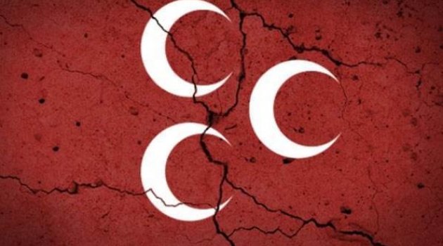 MHP İzmir'de istifa depremleri devam ediyor!