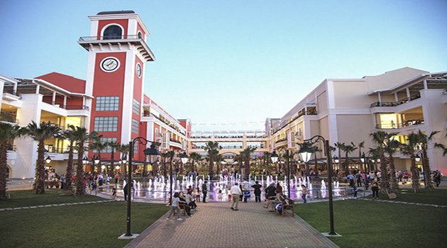 Mimarisiyle Eski İzmir'i Yaşatıyor