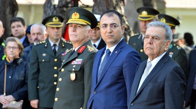 Minnetle, şükranla, rahmetle..