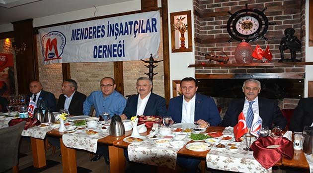 Müteahhitler Menderes'te Buluştu
