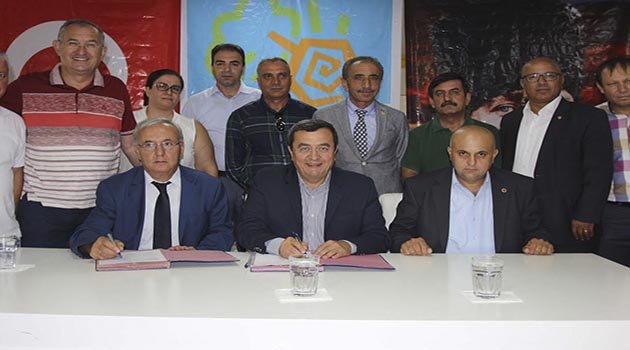 Narlıdere'de İşçileri Sevindiren İmza