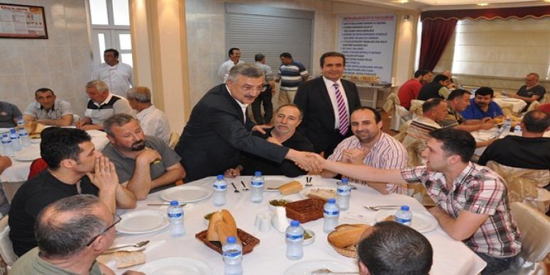 İZMİR SEVDASIYLA, İZMİR’E HİZMET İÇİN YOLA ÇIKTIM