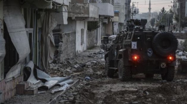 Nusaybin'de bombalı saldırı!