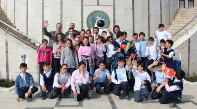 Ödemişli çocuklara astronomi hakkında seminer verildi