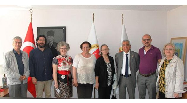 Öğrencilere dilin önemi anlatılmalı