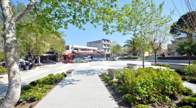 Pınarbaşı Cumhuriyet Meydanı yenilendi