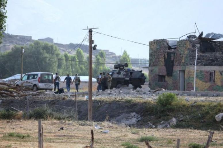 AĞRI’DA İNTİHAR SALDIRISI; 2 ŞEHİT 31 YARALI