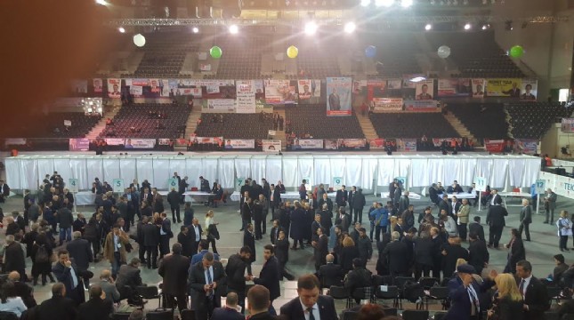 İzmir'den PM ve YDK'ya kimler aday oldu?