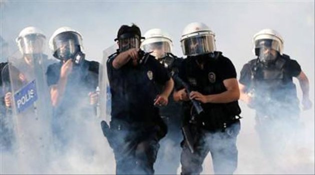 Polis Mağduru Dava Açtı Borçlu Çıktı