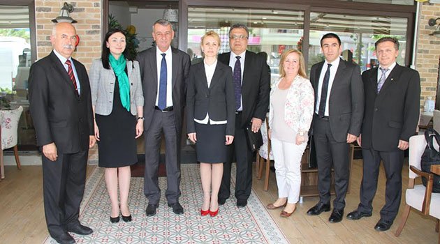 Rus Büyükelçi Suikastına Gaziemir’den Başsağlığı