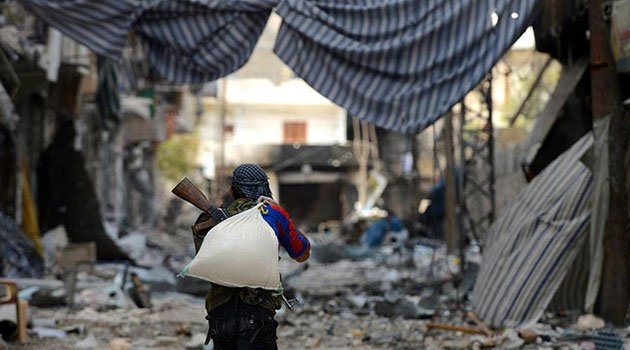 Rus Genelkurmayı: 3.674 militan Şam'ın Kırsalından İdlib'e Götürüldü