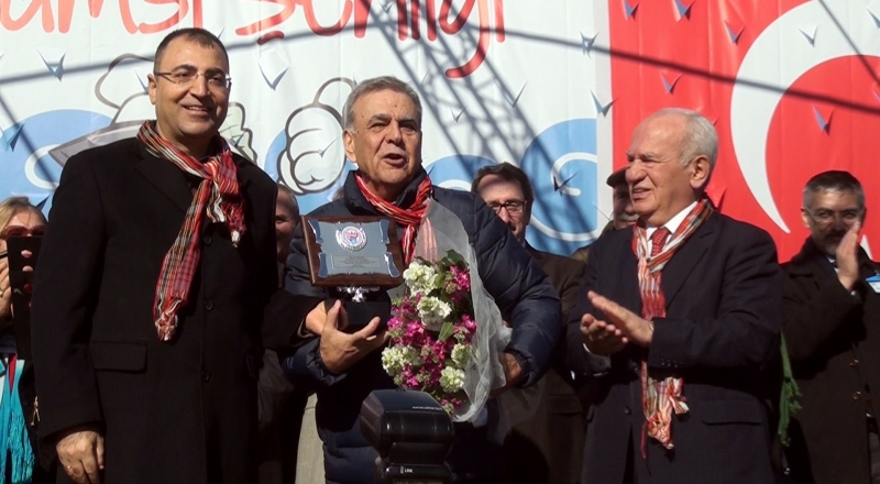NE DOĞDUĞUMUZ, NE DE DOYDUĞUMUZ YERİ UNUTURUZ''